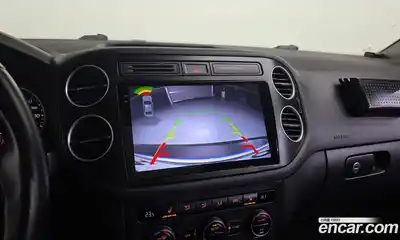 Volkswagen Tiguan 2016 2.0 Автомат в Москве № 205039, миниатюра 4