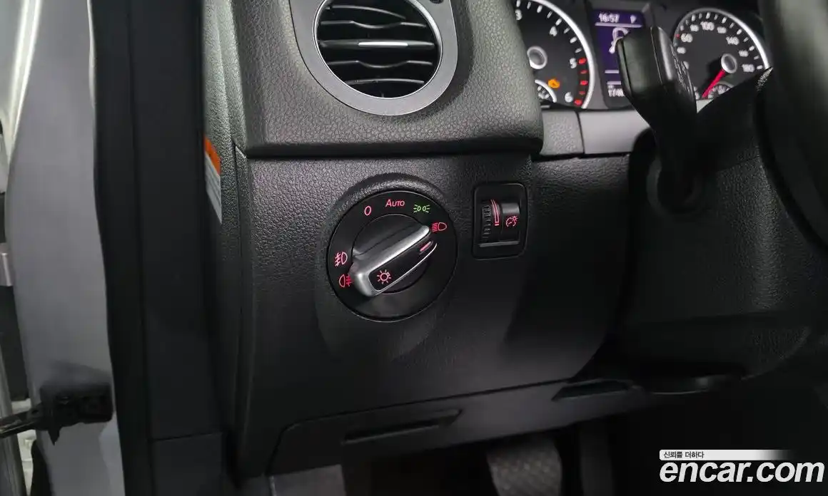 Volkswagen Tiguan 2016 2.0 Автомат в Москве № 205039, фото 7