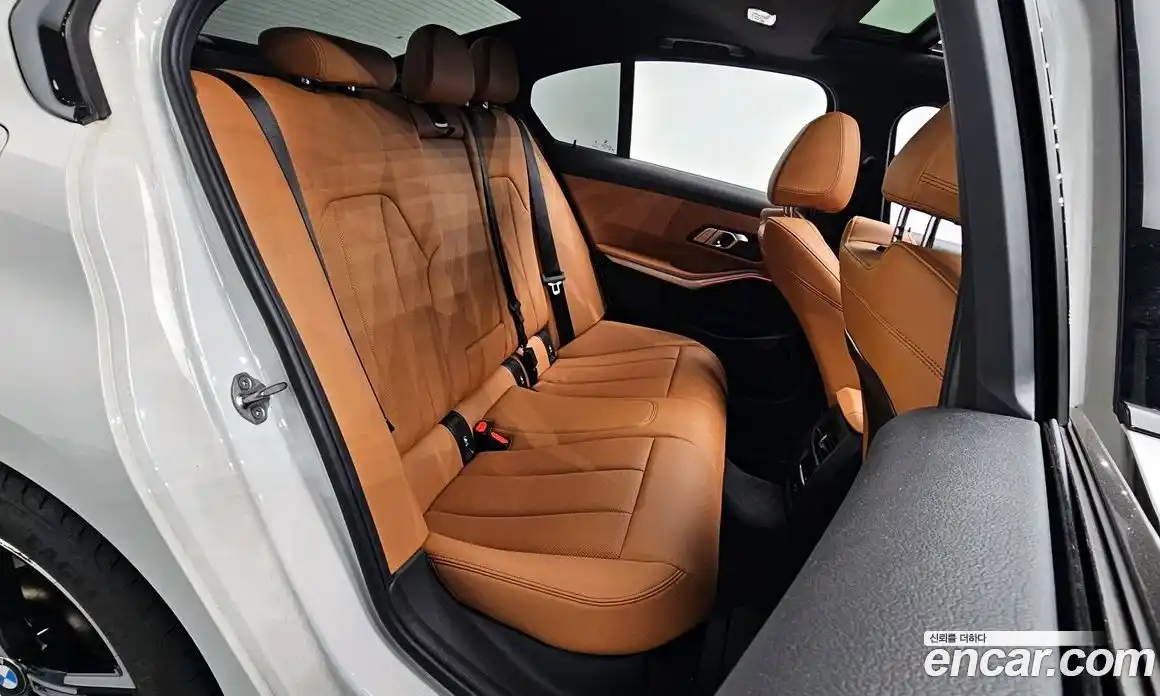 BMW 3-Series 2023 2.0 Автомат в Москве № 211412, фото 8