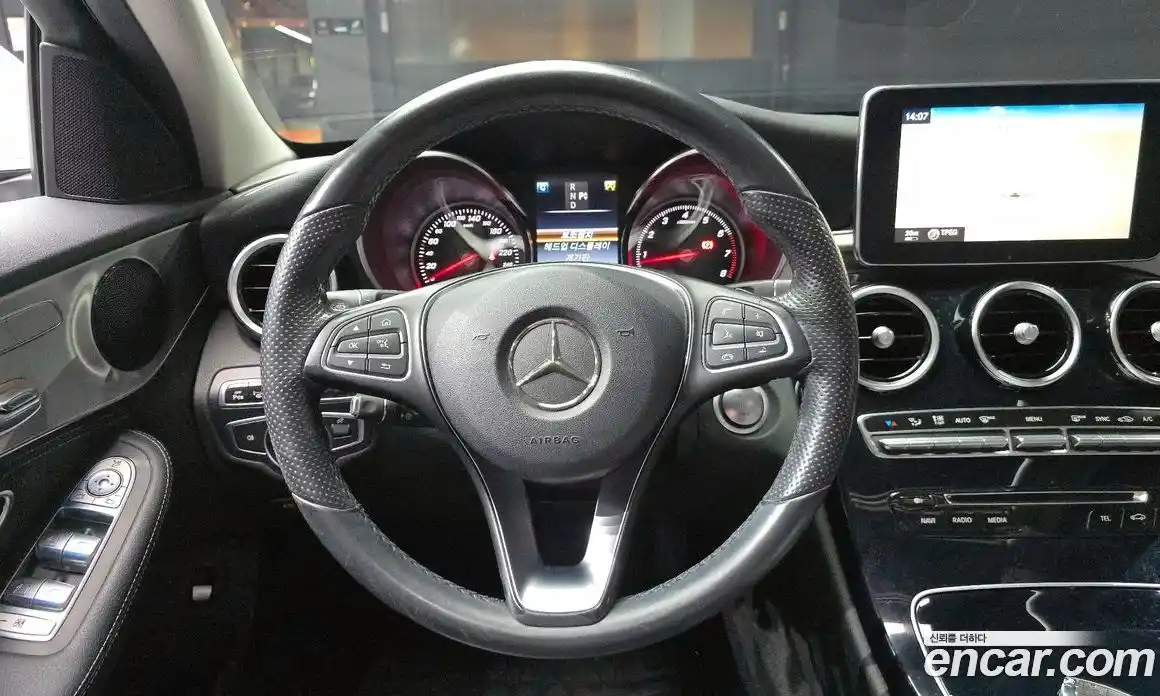 Mercedes-Benz C-Class 2016 2.0 Автомат в Москве № 212062, фото 13