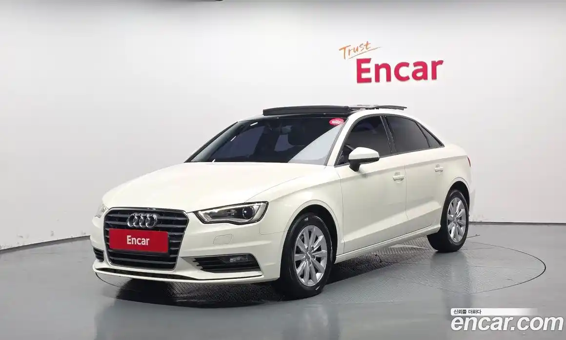 Audi A3 2015 1.6 Автомат в Москве № 212636, фото 8