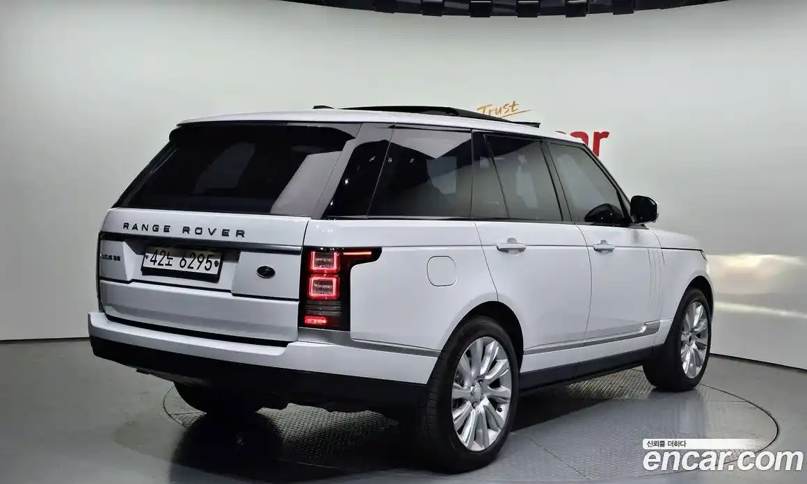 Land Rover Range-Rover 2014 3.0 Автомат в Москве № 213701, фото 15