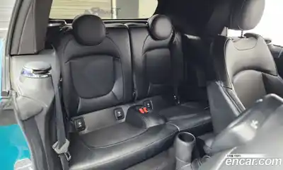 Mini Cooper Convertible 2018 1.5 Автомат в Москве № 214358, миниатюра 12