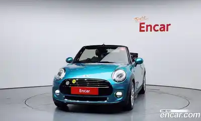 Mini Cooper Convertible 2018 1.5 Автомат в Москве № 214358, миниатюра 3