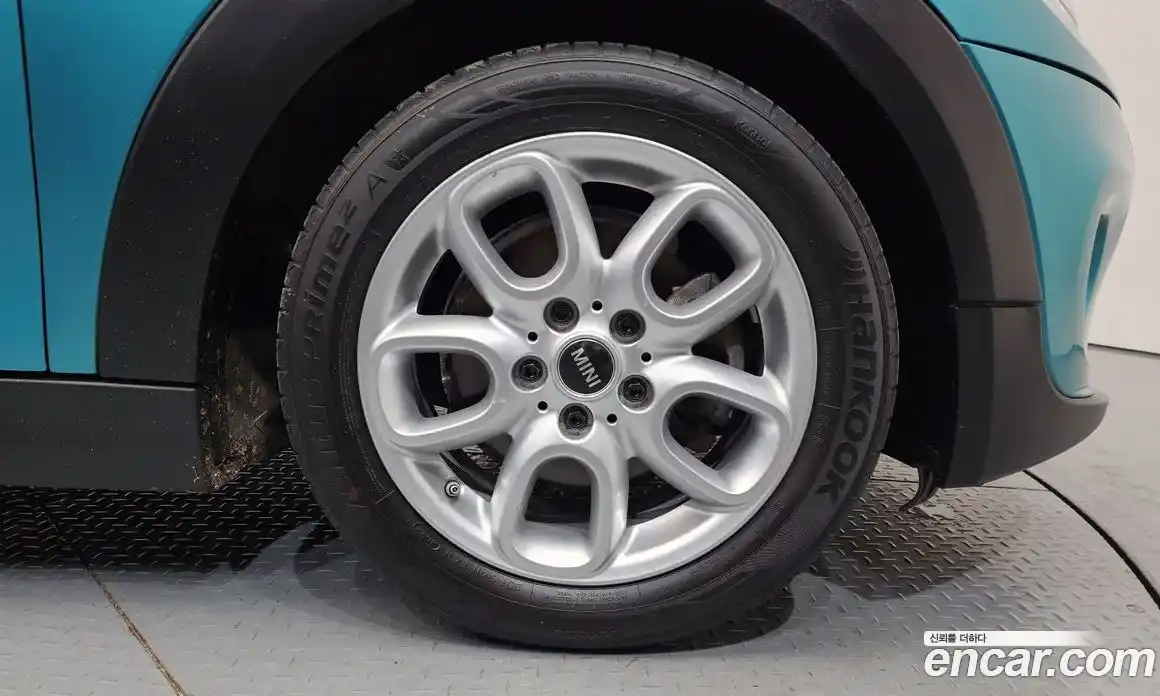 Mini Cooper Convertible 2018 1.5 Автомат в Москве № 214358, фото 5