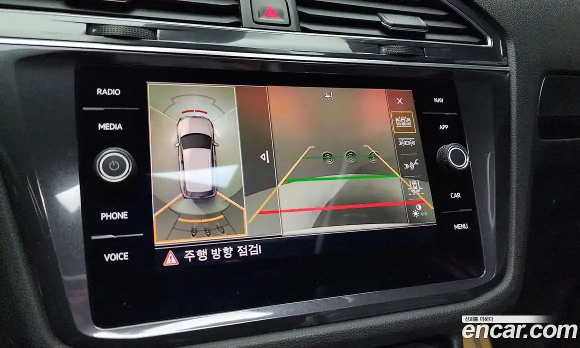 Volkswagen Tiguan 2020 2.0 Автомат в Москве № 215111, фото 15