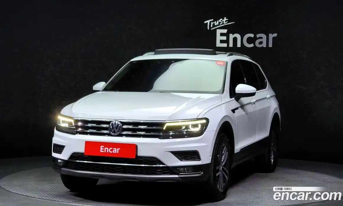 Volkswagen Tiguan 2020 2.0 Автомат в Москве № 215111, фото 20