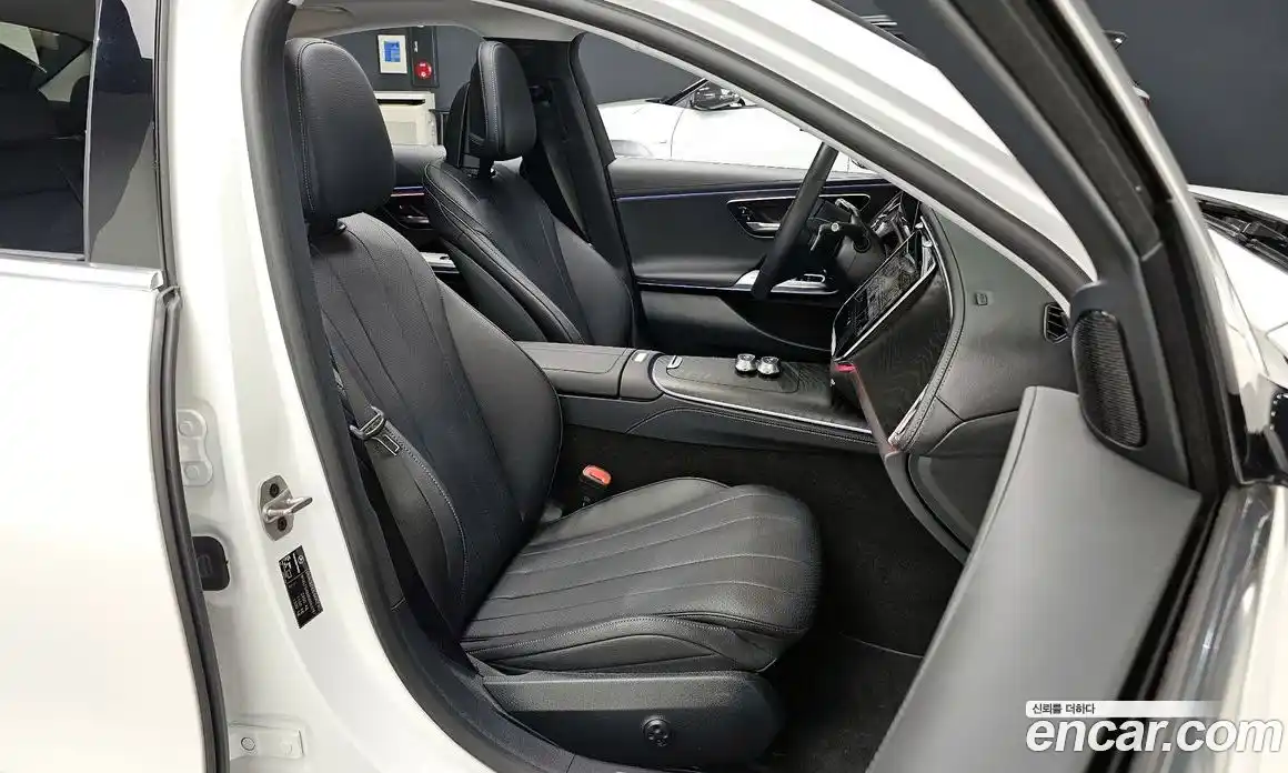 Mercedes-Benz E-Class 2024 2.0 Автомат в Москве № 218152, фото 3