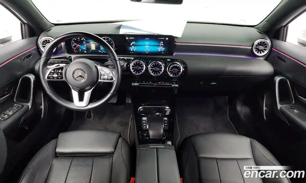 Mercedes-Benz A-Class 2022 2.0 Автомат в Москве № 225080, фото 7