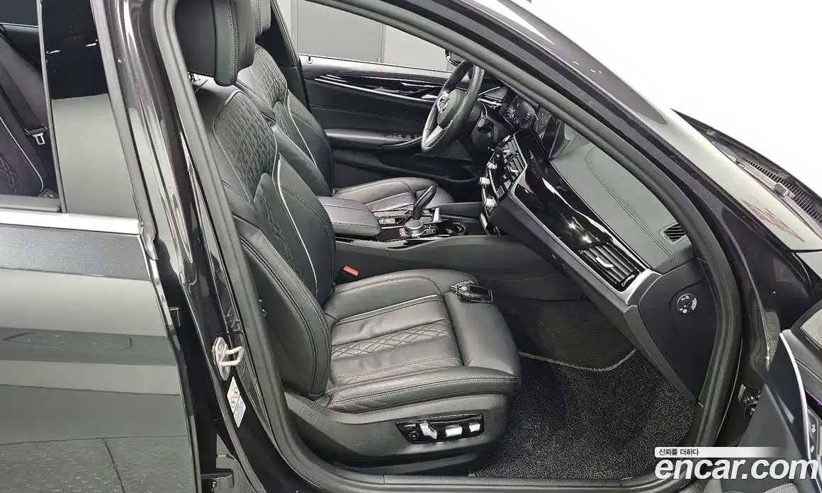 BMW 5-Series 2020 2.0 Автомат в Москве № 229097, фото 19