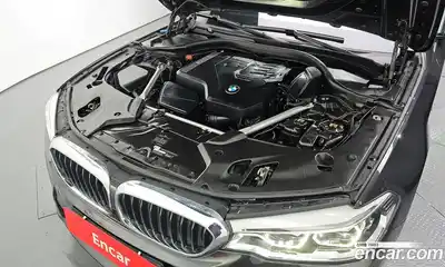 BMW 5-Series 2020 2.0 Автомат в Москве № 229097, миниатюра 2