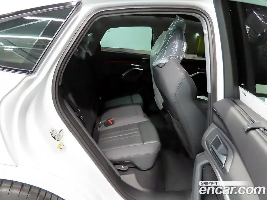 Audi Q5 2025 2.0 Автомат в Москве № 230222, фото 16