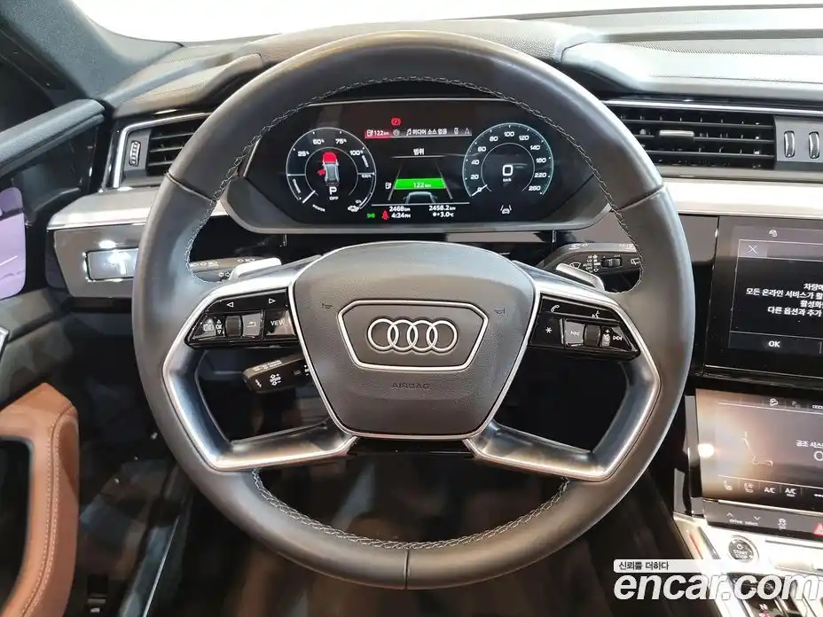 Audi Q8 e-tron 2024 0.2 Автомат в Москве № 230247, фото 17