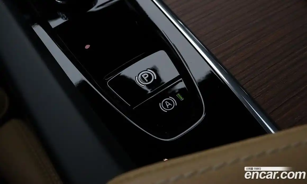 Volvo V60 2024 2.0 Автомат в Москве № 230845, фото 14