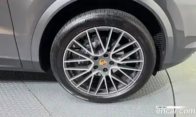 Porsche Cayenne 2022 3.0 Автомат в Москве № 230980, миниатюра 5