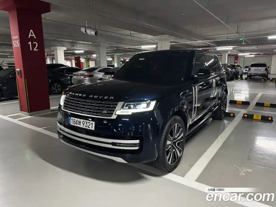 Land Rover Range-Rover 2023 4.4 Автомат в Москве № 231250, фото 1