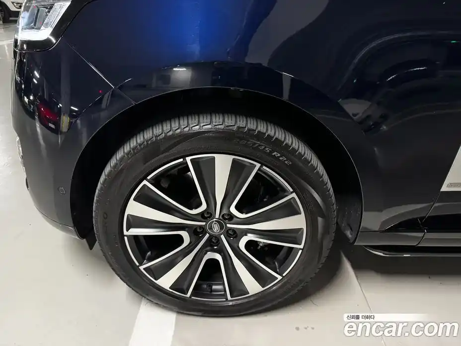 Land Rover Range-Rover 2023 4.4 Автомат в Москве № 231250, фото 20