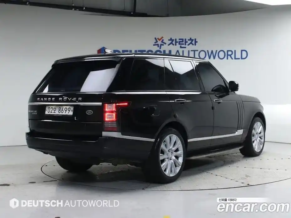 Land Rover Range-Rover 2017 4.4 Автомат в Москве № 231367, фото 2