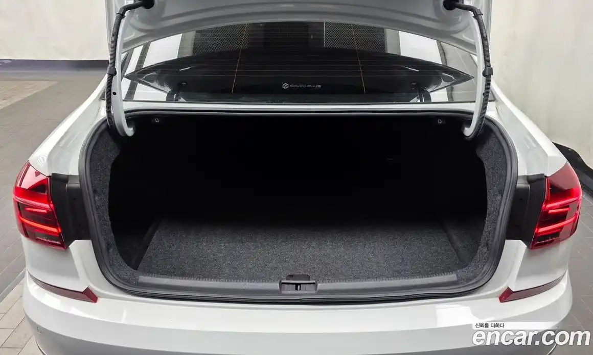 Volkswagen Passat 2018 2.0 Автомат в Москве № 232250, фото 15