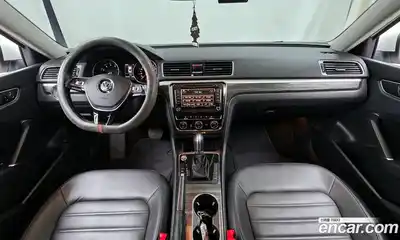 Volkswagen Passat 2018 2.0 Автомат в Москве № 232250, миниатюра 4