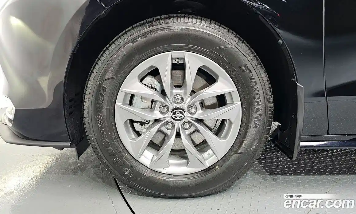 Toyota Sienna 2024 2.5 Автомат в Москве № 232827, фото 5