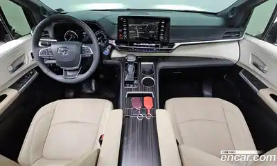 Toyota Sienna 2024 2.5 Автомат в Москве № 232827, миниатюра 7