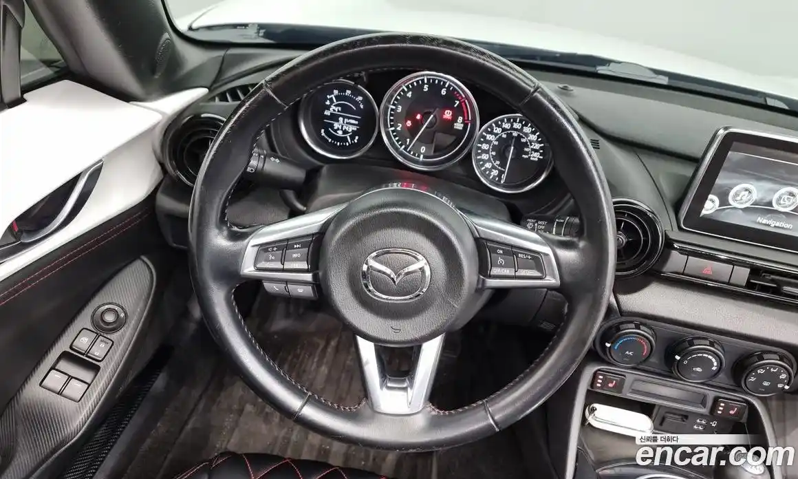 Mazda MX-5 Miata 2016 2.0 Механическая в Москве № 236094, фото 12