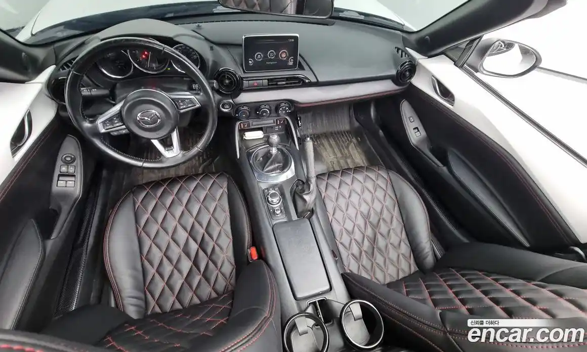 Mazda MX-5 Miata 2016 2.0 Механическая в Москве № 236094, фото 7