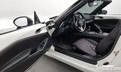 Mazda MX-5 Miata 2016 2.0 Механическая в Москве № 236094, миниатюра 10