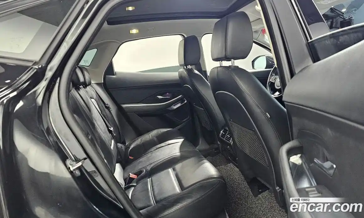 Jaguar E-Pace 2019 2.0 Автомат в Москве № 238119, фото 16