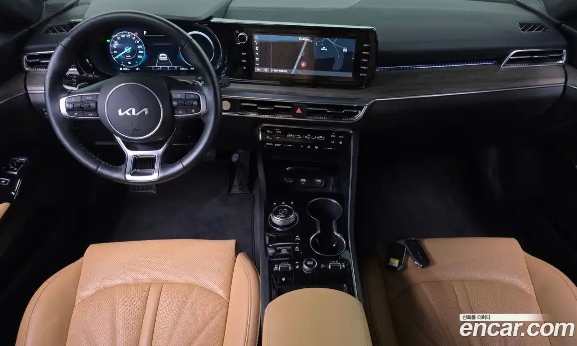 Kia K5 2023 2.0 Автомат в Москве № 249667, фото 1