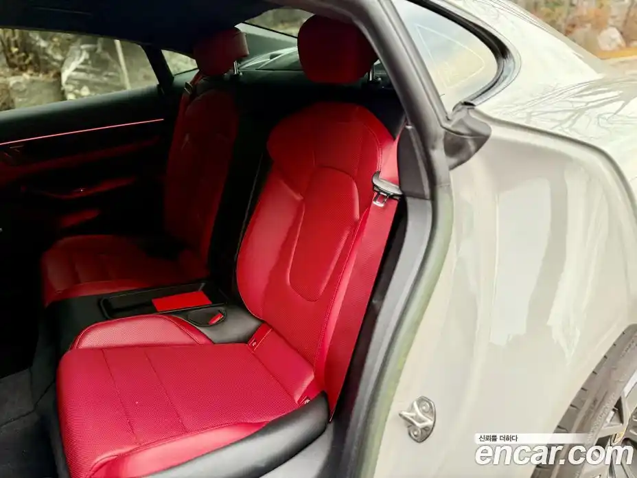 Porsche Taycan 2022 Автомат в Москве № 251476, фото 16