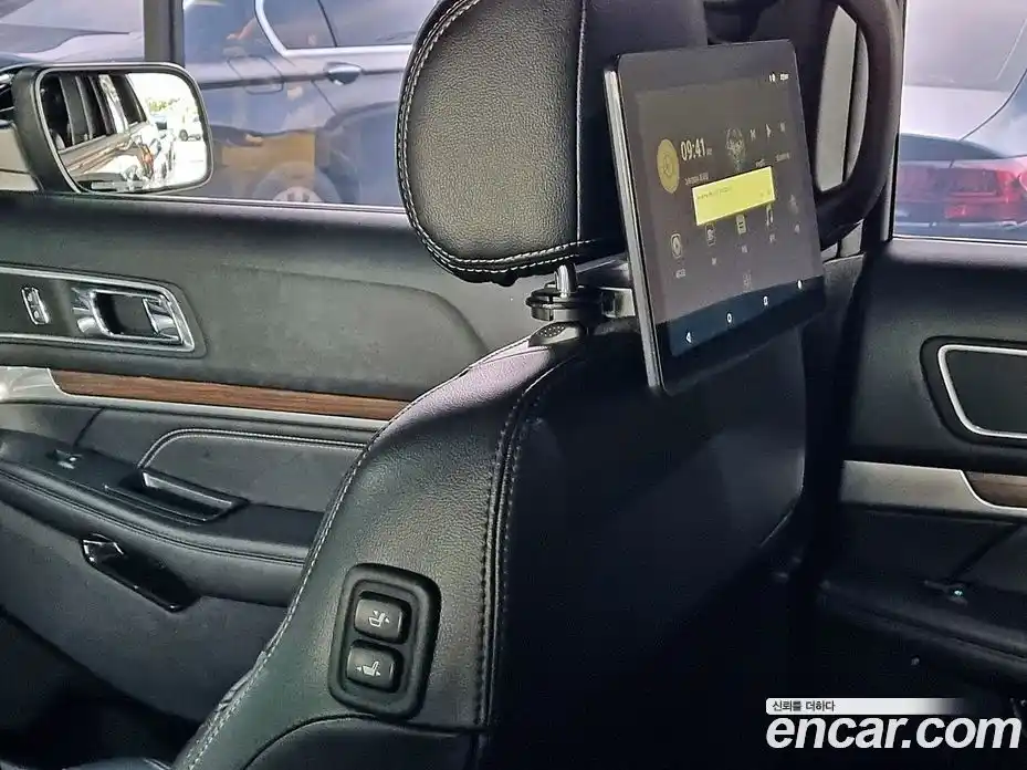 Ford Explorer 2016 2.3 Автомат в Москве № 255609, фото 17