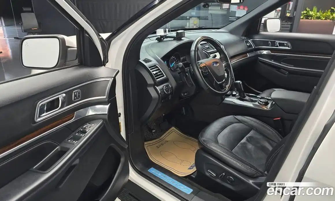 Ford Explorer 2017 2.3 Автомат в Москве № 255689, фото 11