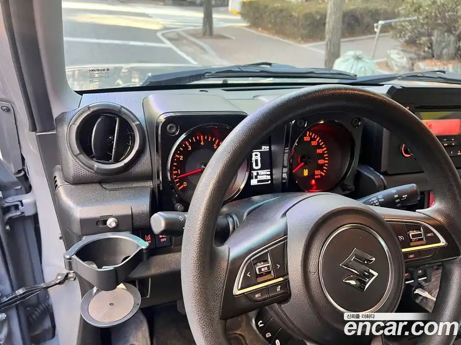 Suzuki Jimny 2019 1.5 Автомат в Москве № 257803, фото 7