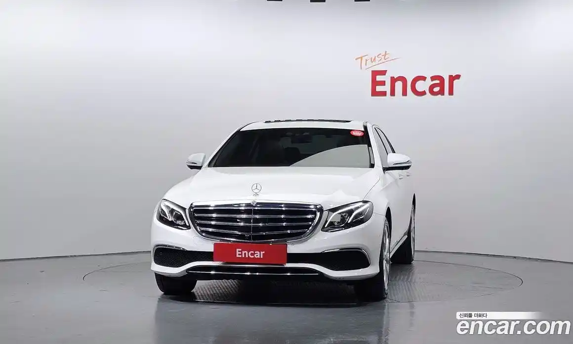 Mercedes-Benz E-Class 2020 2.0 Автомат в Москве № 265642, фото 15