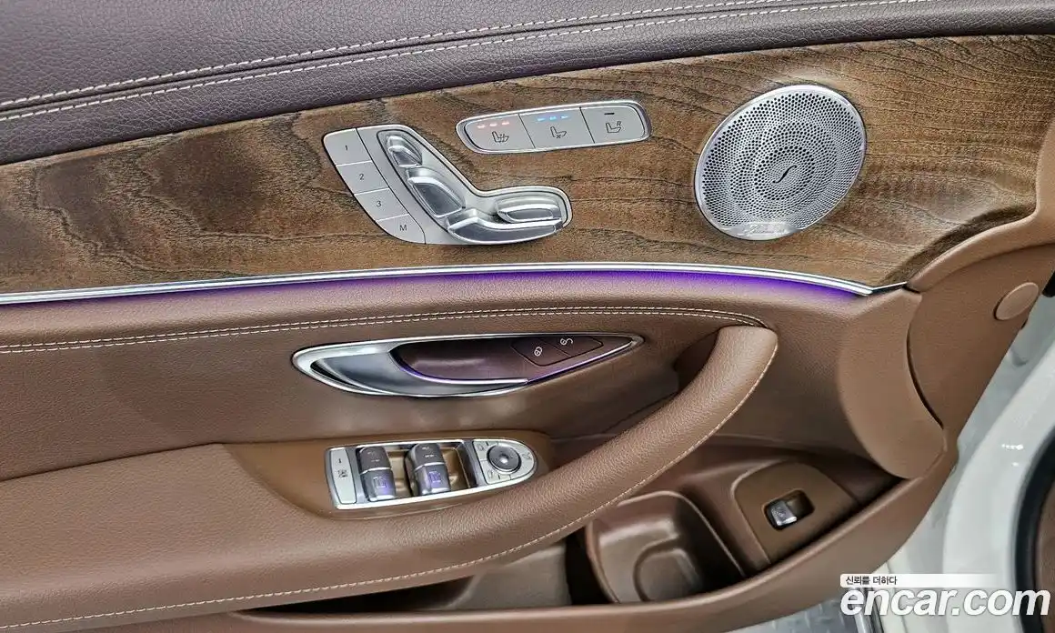 Mercedes-Benz E-Class 2020 2.0 Автомат в Москве № 265642, фото 17