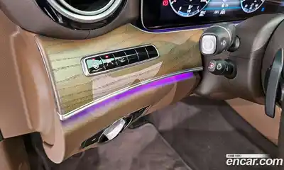 Mercedes-Benz E-Class 2020 2.0 Автомат в Москве № 265642, миниатюра 7