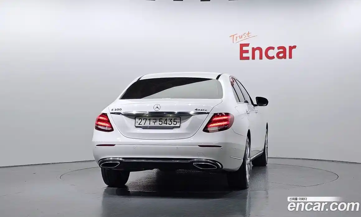 Mercedes-Benz E-Class 2020 2.0 Автомат в Москве № 265642, фото 9