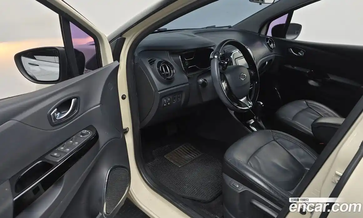 Renault QM3 2016 1.5 Автомат в Москве № 276037, фото 11