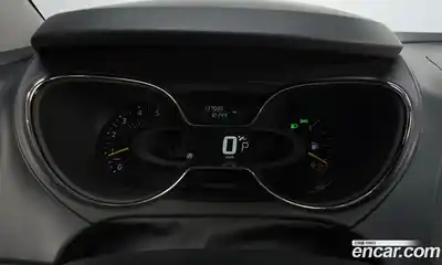 Renault QM3 2016 1.5 Автомат в Москве № 276037, миниатюра 8