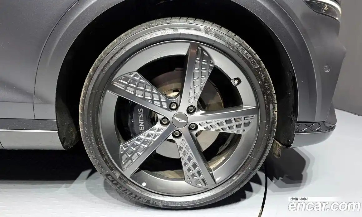 Genesis GV70 2023 2.5 Автомат в Москве № 27859, фото 8