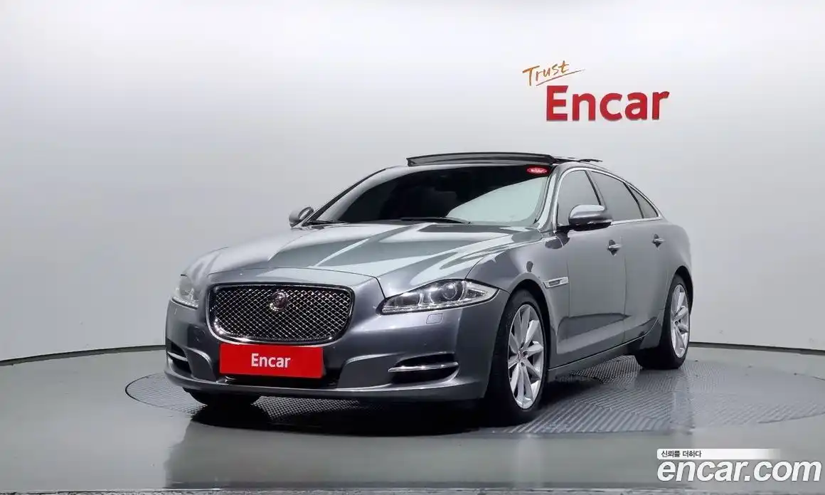 Jaguar XJ 2015 3.0 Автомат в Москве № 283834, фото 1