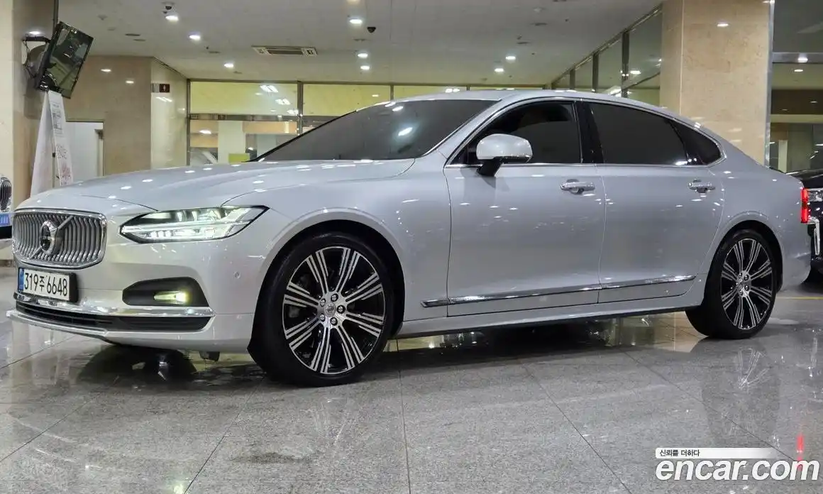 Volvo S90 2022 2.0 Автомат в Москве № 293974, фото 1