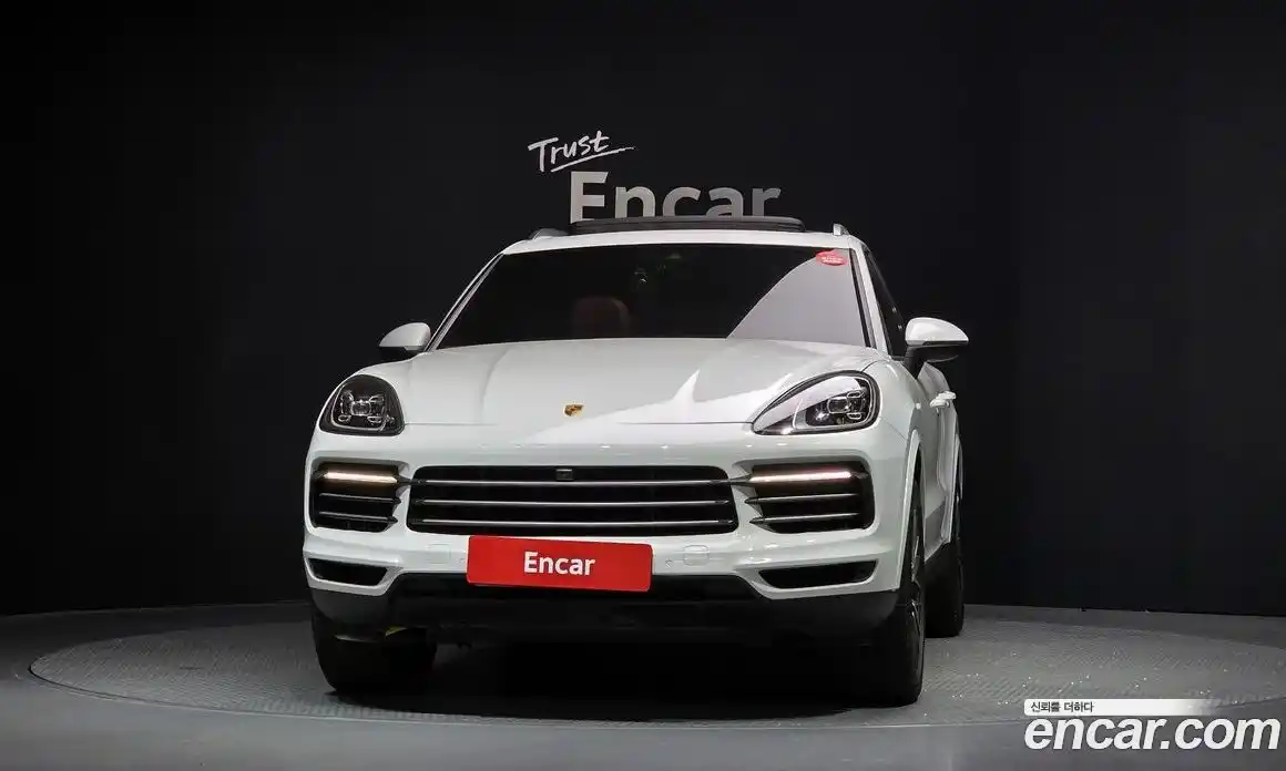 Porsche Cayenne 2019 3.0 Автомат в Москве № 294216, фото 3