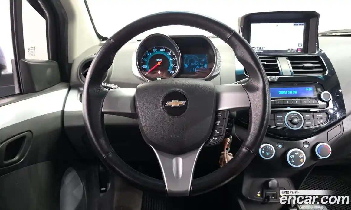 Chevrolet Spark 2014 1.0 Автомат в Москве № 297213, фото 18