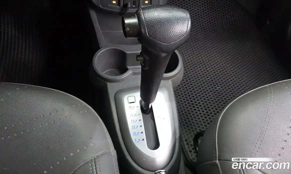 Chevrolet Spark 2014 1.0 Автомат в Москве № 297213, фото 2