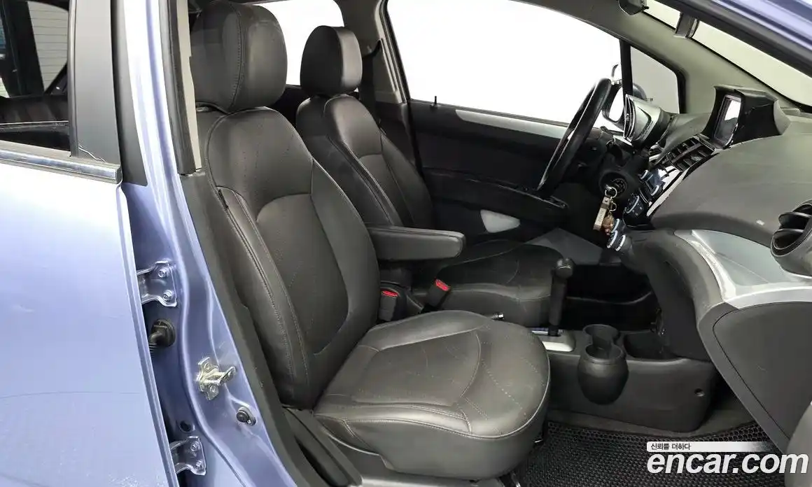 Chevrolet Spark 2014 1.0 Автомат в Москве № 297213, фото 9