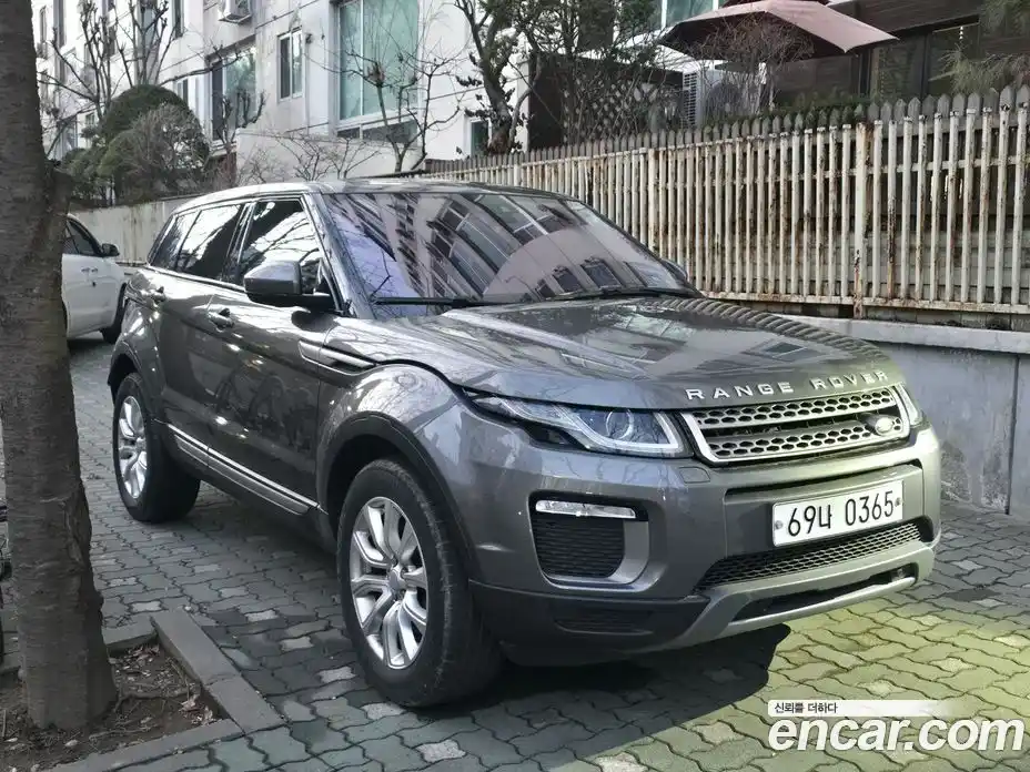 Land Rover Range-Rover Evoque 2016 2.0 Автомат в Москве № 298246, фото 2