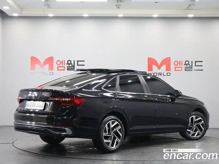 Volkswagen Jetta 2023 1.5 Автомат в Москве № 301802, фото 4